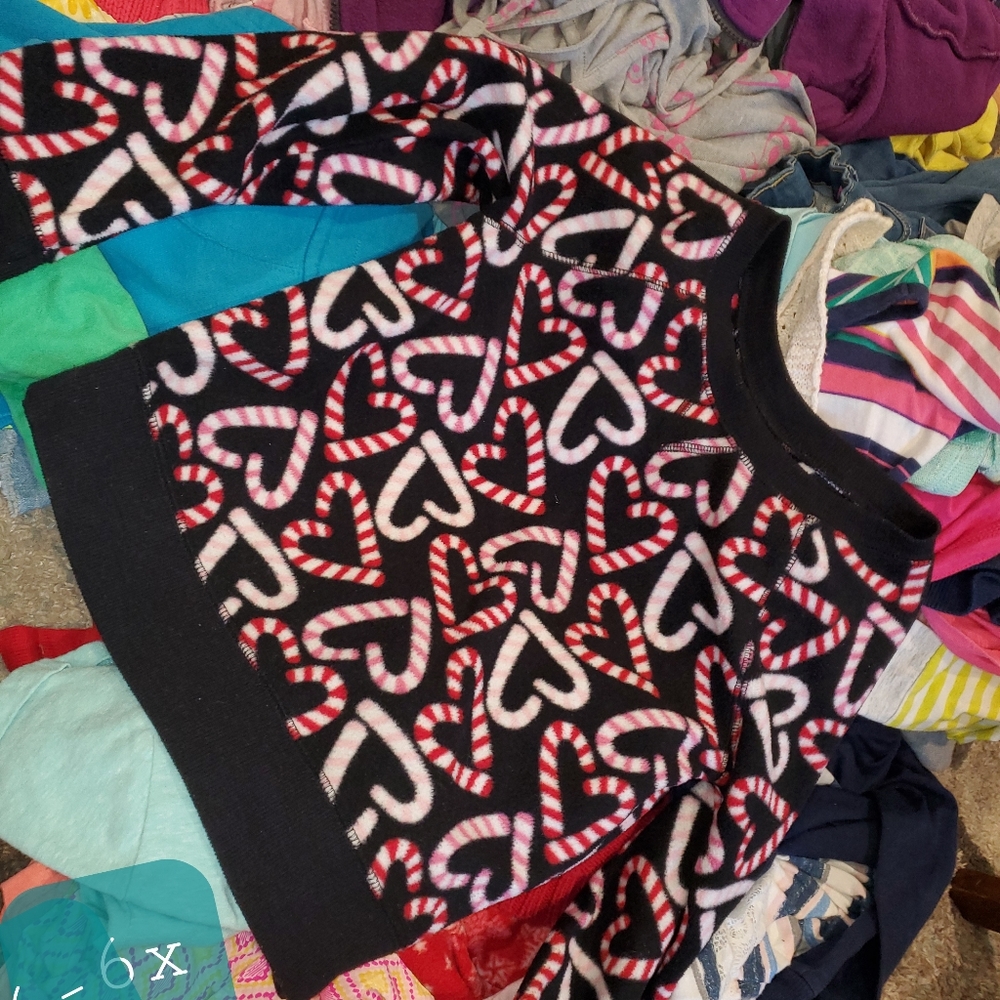 2 sweater/shirt